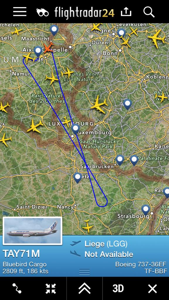 airlivenet's tweet photo. LIVE: Bluebird Cargo #TAY71M has returned to Liege after declaring an emergency http://t.co/9YuK9uvj4c - @NikPhillips666
