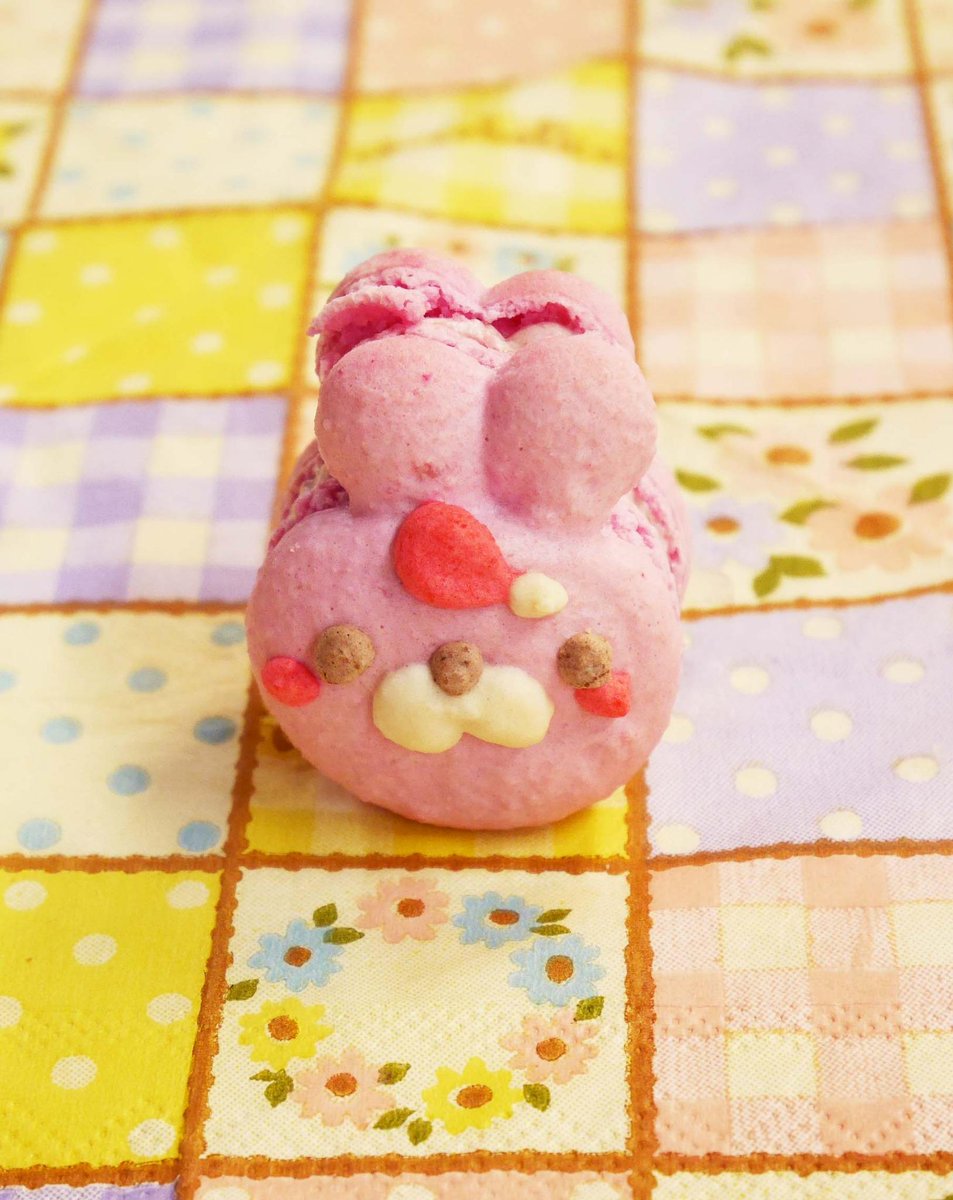 Chocoholic Sweets みなさまはじめまして チョコホリックのスイーツだけの情報をつぶやいていきますのでよろしくお願いします ただいま発売中のクリスマス限定のマカロンです Http T Co Cys7mhcssc