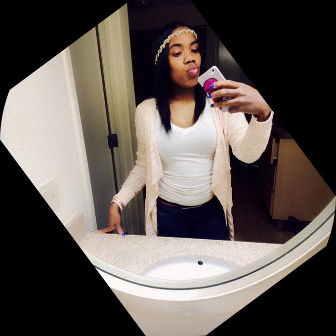 Watch PrettyBoos✨'s leaked NSFW photo on TwXstars