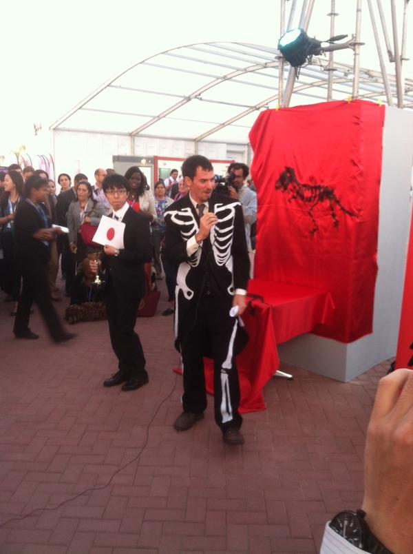 CAN_LA_'s tweet photo. #Japón es el Fósil del Día por financiar plantas de “carbón limpio” y hacerlas pasar como contribución al FVC #COP20 http://t.co/b6z1oyE1Zc