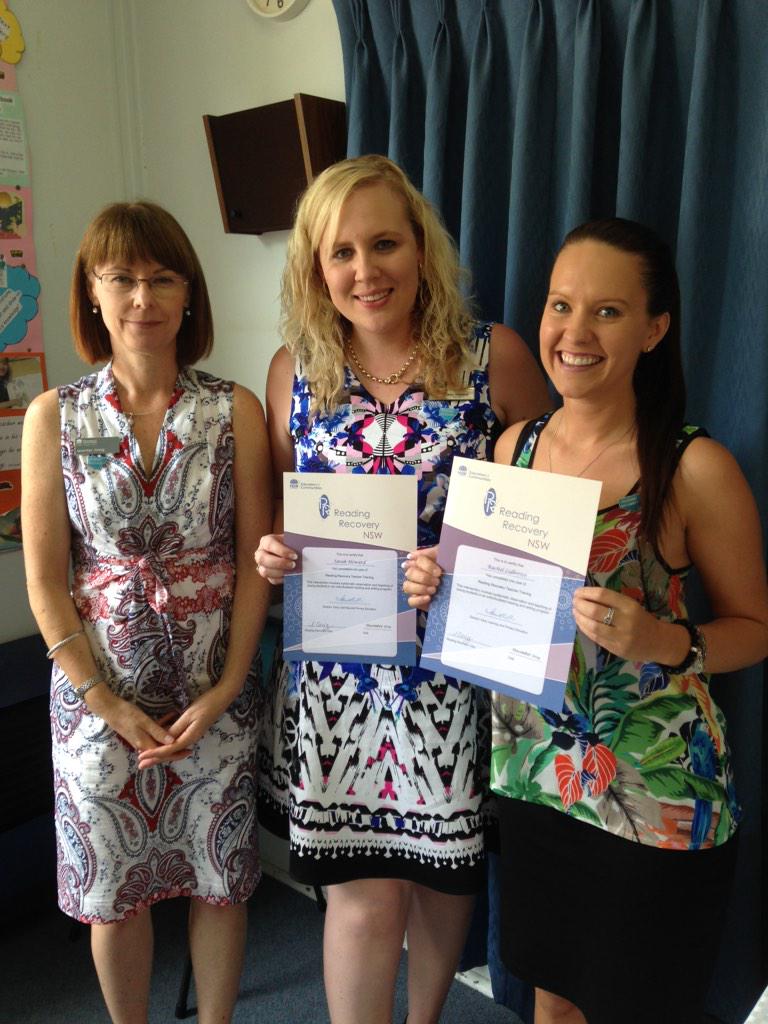Congratulations to our Reading Recovery teachers who graduated today. <a href="/RLiddy/">Rachel</a> <a href="/sarahjohanna/">Sarah Howard</a>