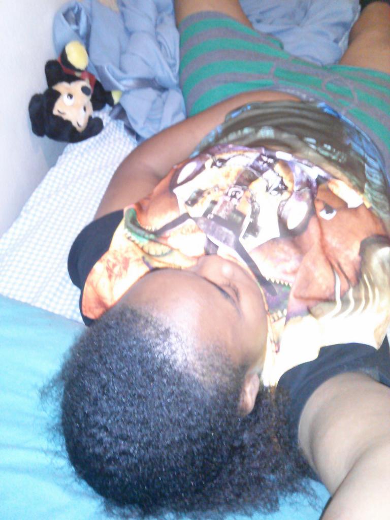 CurlyHeadRa_'s tweet image. #teamlesbian #teamnolabel #teamstud #teamstem #teamfem #teamfemme #gay #rainbow Follow Me