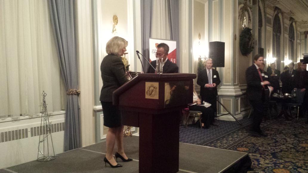 kallosm's tweet image. Nexen  accepting the Deans Award for Corporate Leadership! @schulichengg