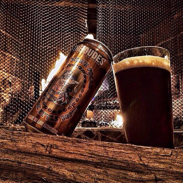 LABrewers's tweet photo. RT @thedudesbrew: How are you staying warm tonight? #thedudesbrew #craftbeer #grandmaspecan http://t.co/5OirFFZTpG