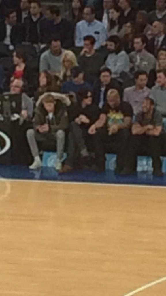 jusbean13's tweet photo. @wwwbigbaldhead hi Norman! #knicksgame #whatbasketball? http://t.co/0nlqGepLbb