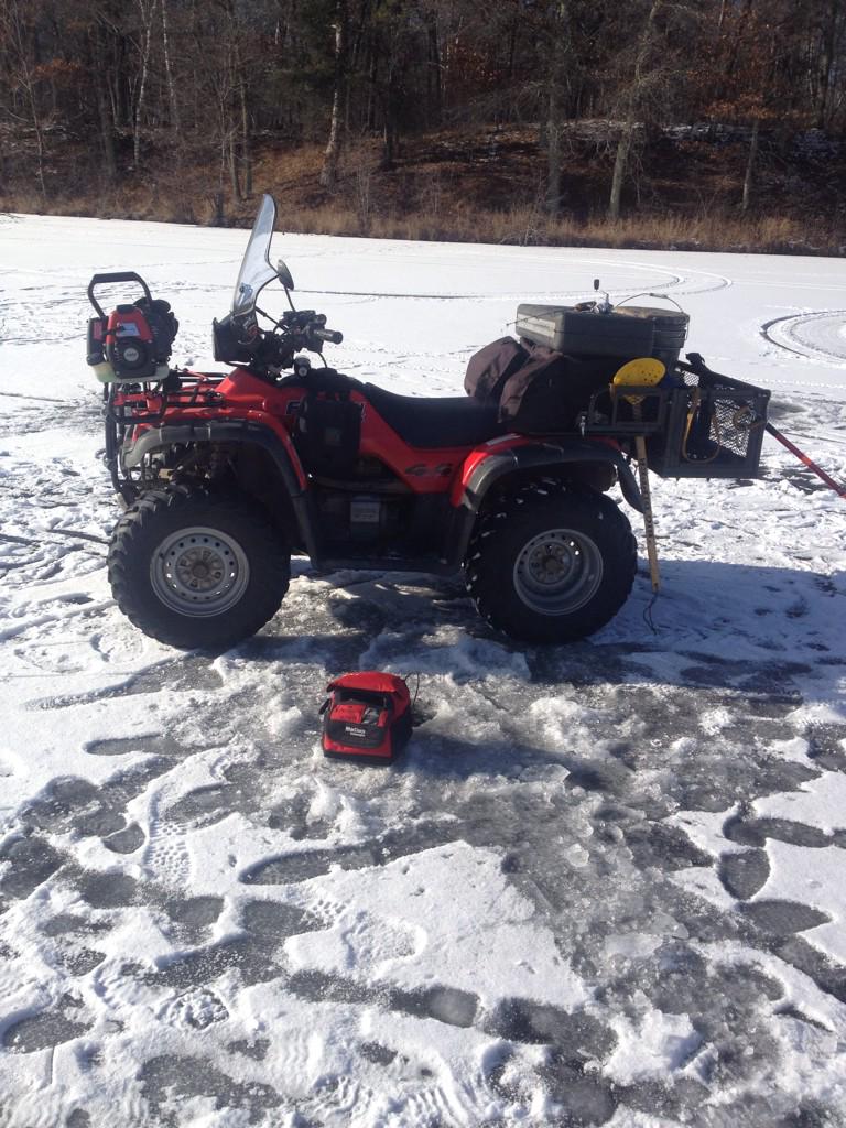 chrisboxmeyer's tweet photo. Last Saturday started the 14/15 mobile ice season for me, after a walking weekend prior. Great to be on ol' red again http://t.co/5IXCQH5l1P