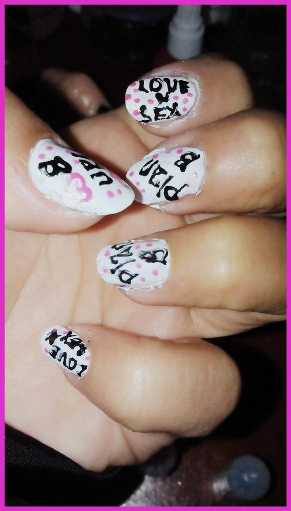 paty V.M tweet media