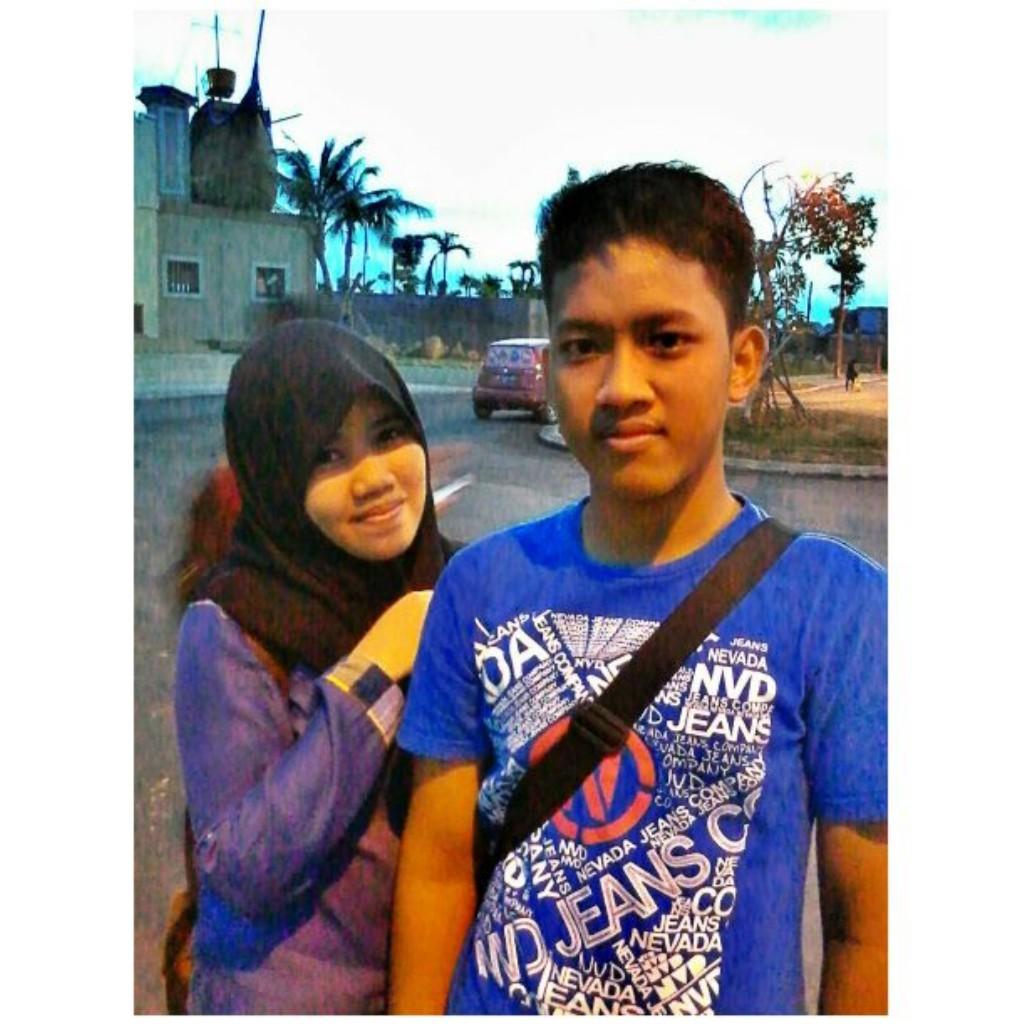 At waterpark ☁☀🍸 with <a href="/Hijayanti_Dwi/">Hijayanti Dwika</a>