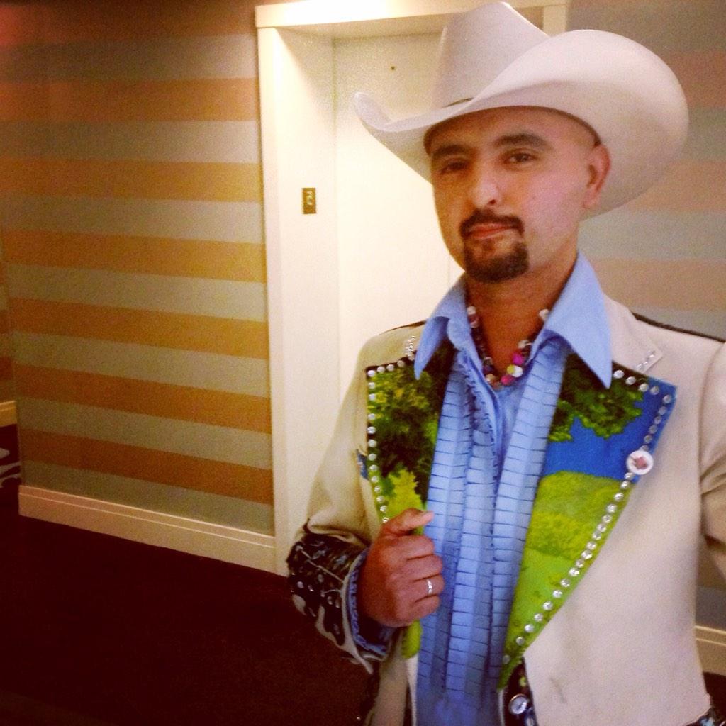 gonzo247's tweet photo. Miami... Here comes TEXAS! #texaspimp ready for what @seagramsginusa has in store for tonight. http://t.co/JMpLWssh8v