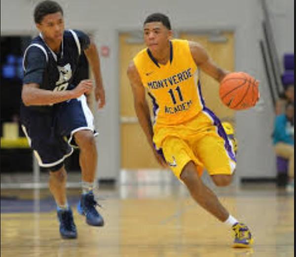 Sports_Duels's tweet photo. RT for Montverde Eagles (#1) @MVABasketball 
FAV for Ballard Bruins (#10) @BHSBRUINS http://t.co/CWhKW816lB