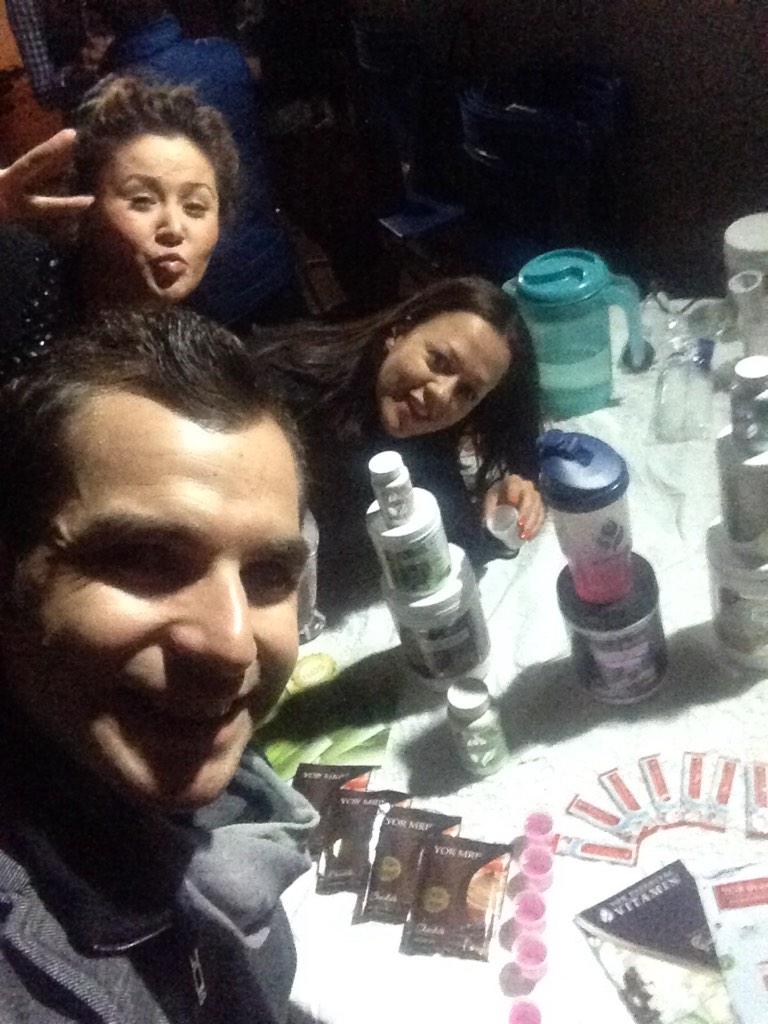 luisyor's tweet photo. En fiesta de reto!!! #YORMexico http://t.co/o6tQdcE6f9