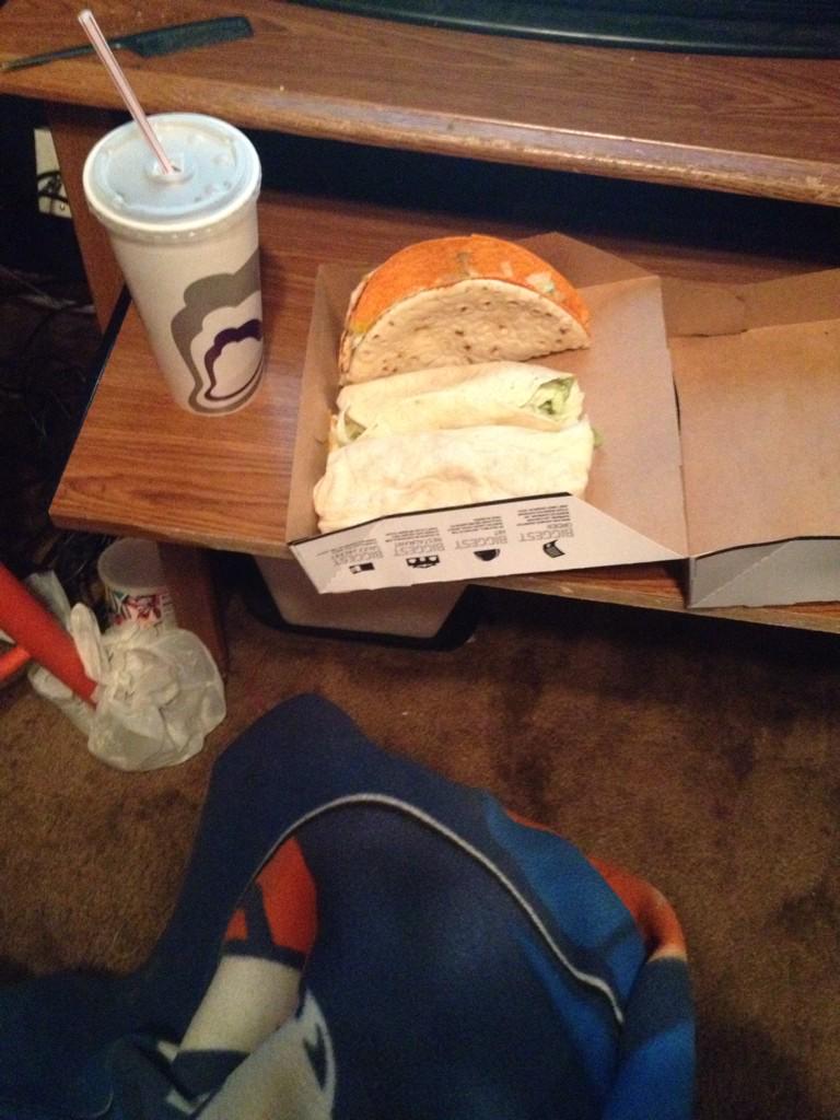 caleb16baseball's tweet photo. Oh my, fuck me...😍 http://t.co/732Mk63Eeq