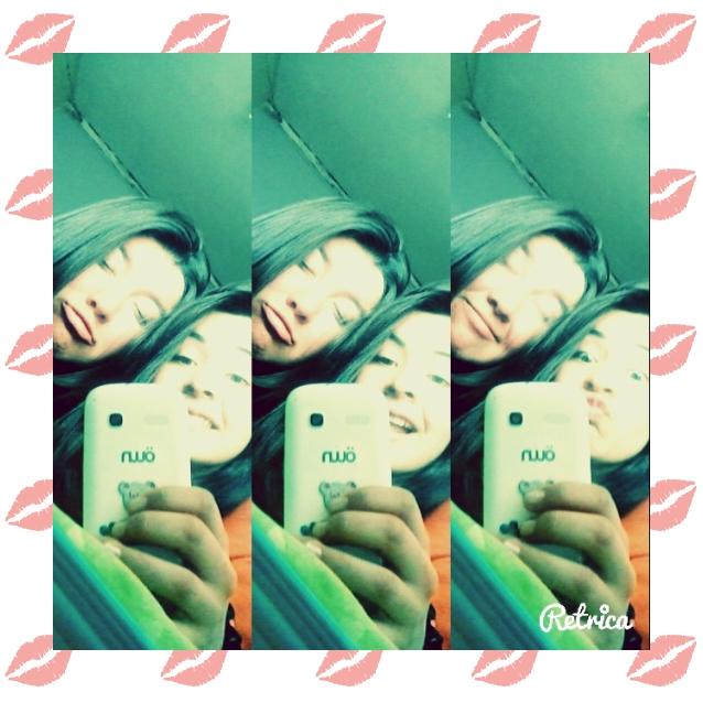 12Andryta's tweet photo. Con mi mejor amiga*--*:3 <3 http://t.co/c431exGNXp