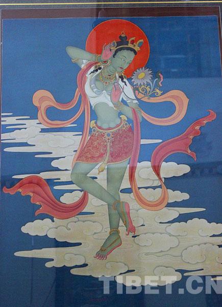 tibetol's tweet photo. This imperial embroidered silk Thangka sold for 348 million HK dollars at Christie's 2014 Hong Kong Autumn Auctions http://t.co/9pfdUznbhp