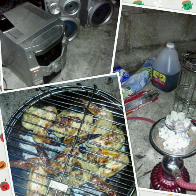 TuflaQkito17's tweet photo. Coro Full #Parrillada #VinO #Hooka #Music:D #Jeny #Rosalia #Elmayor #Ray #ShokO #Keyson #Kahian #Kabra #Randy #Rayner http://t.co/6pj8IG7649