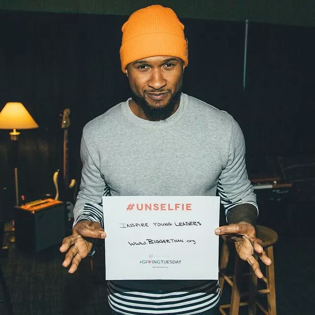 usherbrasil's tweet photo. #UNSELFIE #URXTOUR #URXTOURBRAZIL 💙 💚 💛 #TeamUsher #UsherNow #Brazil We loveeee youuuu http://t.co/OByxYnnYGV