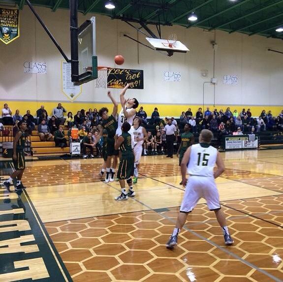 AISDBeeBoosters's tweet photo. Congrats to our Varsity BEES on their 72-17 win over Moody!#Together #academyHoops http://t.co/JPtolpW1Sv