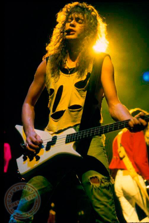 2 de diciembre de 1960, Happy BIrthday
Rick Savage
(Def Leppard). 