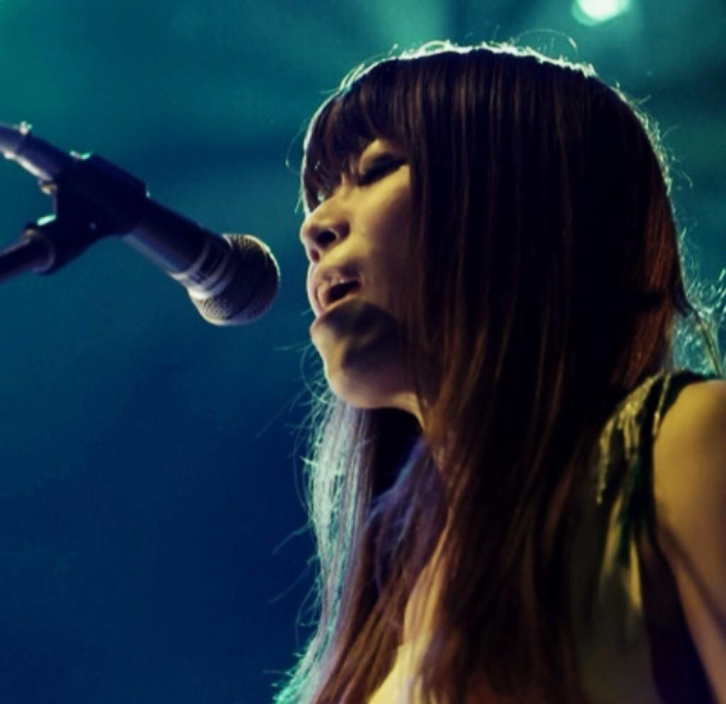 70QV_'s tweet photo. 今夜、大塚deepa スパナ乙のパーティーです。70/QVは19時半から演奏予定。私も今年最後、最高のイベントになるよう踏ん張ります。スパナ乙macoくんがリミックスしてくれた曲もSEでかけます。かっくいーよ！是非来て下さいませ！ http://t.co/jISHSKNtfF