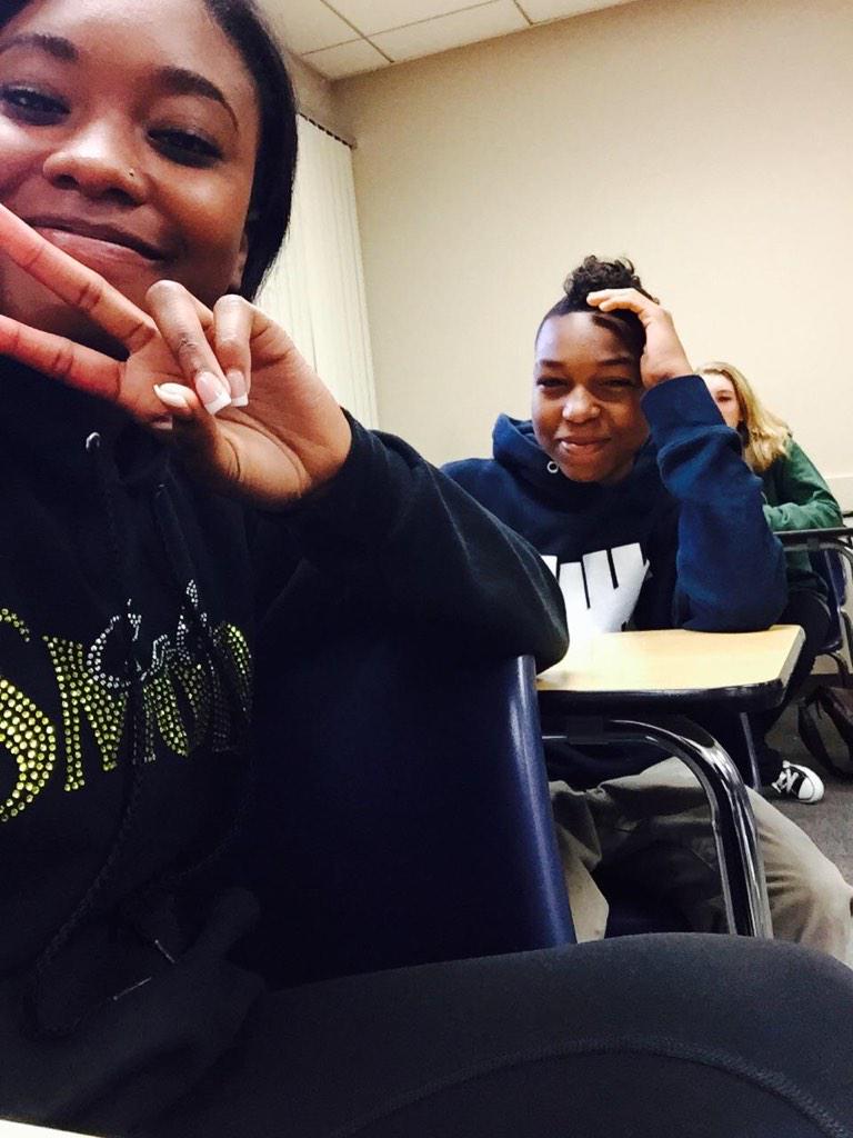 KingKoraun's tweet photo. Love you ❤️ @k_squaared http://t.co/1mGg7ILW3k