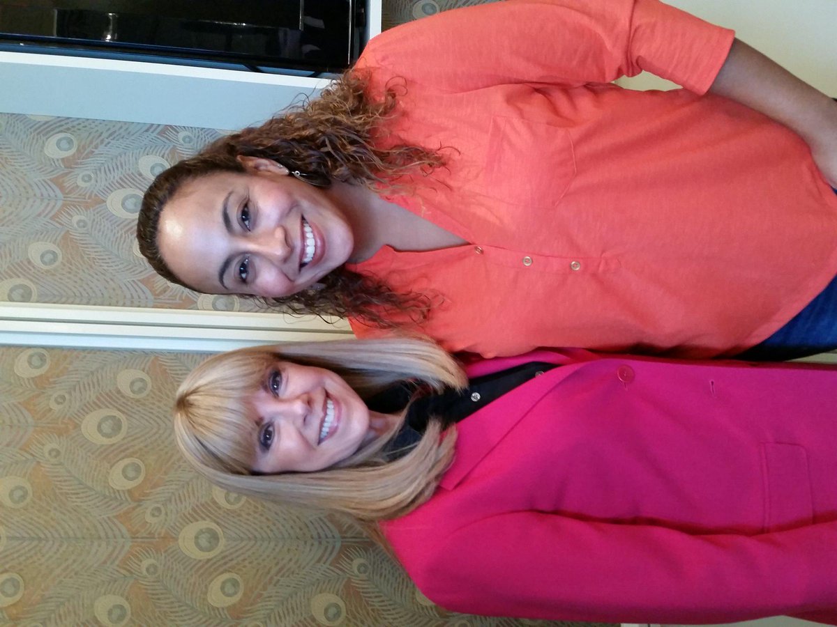 leanettef's tweet photo. It was a pleasure chatting w/Dr. Aliza. Shared some of her tips here: http://t.co/MA0ezDlZEP #SmilingItForward #ad http://t.co/g9rwj74K0d