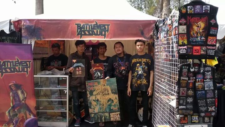BattleVestJKT's tweet photo. Our Familia Battle Vest Assault #BattleVestJKT #BattleVestAssault http://t.co/1VGL97B1kC