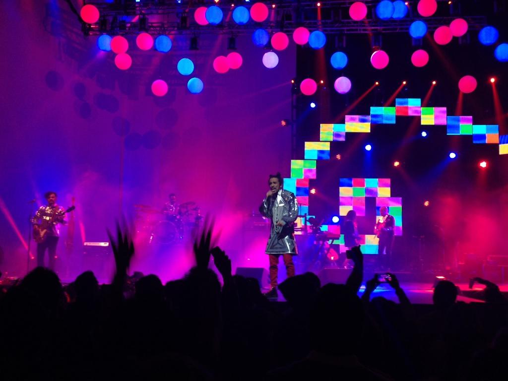 cafetacvba's tweet image. "@JorgeChiwo: "El baile y el salón" Una genialidad! @AuditorioMx Paparupapaeueo... http://t.co/EdlqwXmHUq"/ Qué increíble hoy, gracias!