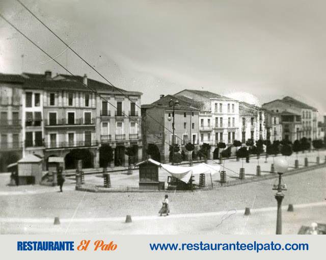 ElPatoCaceres's tweet photo. Una Cáceres con mucha historia. Plaza Mayor #Cáceres #Historia #PlazaMayor @ElPatoCaceres http://t.co/zAuPwVPv4v
