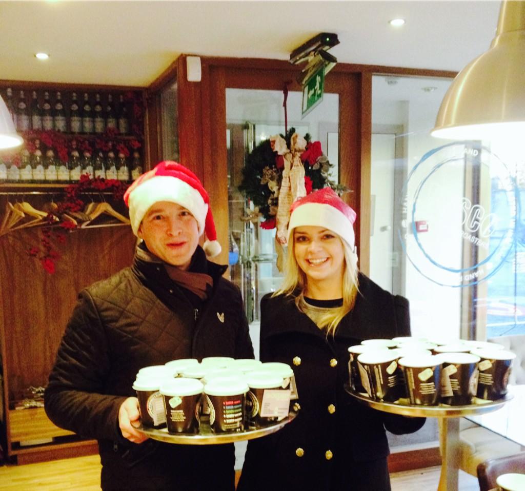 innqorrec's tweet photo. Great morning handing out Free @ROSCOCOFFEE ☕️🚦🎄🎅in Donnybrook @thegreeneryd4 #MakingPeopleHappy @FM104 @LovinDublin http://t.co/8IYNijmVbe