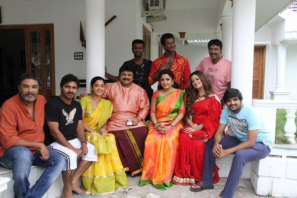 OnlyKollywood's tweet photo. #Aambala: @VffVishal with the team. 

The three ravishers - @ihansika, Maadhurima and Madhavi Latha are missing! http://t.co/Cxlt9P6IUE