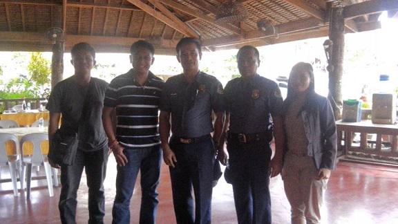 mpscortes's tweet photo. NARCISO BALISI VERDADERO, Police Senior Superindent visited Hon.William M. Angos, Municipal Mayor of Cortes on Dec. 3 http://t.co/RRzeRlSPG9