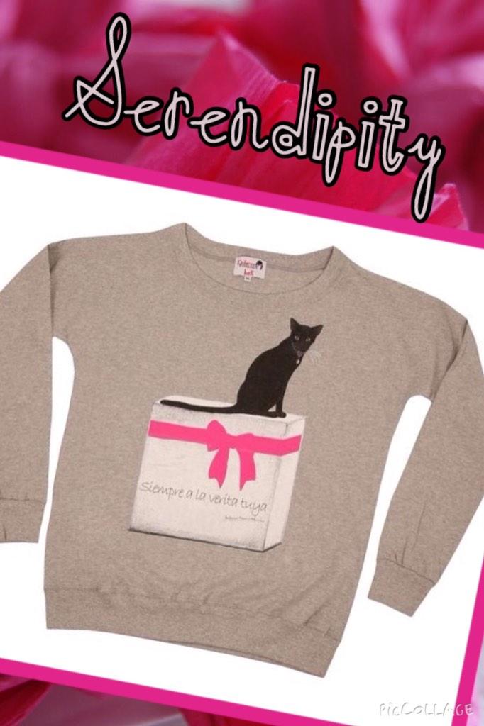 serendipityropa's tweet photo. Última camiseta #dolorespromesas con frase. "Siempre a la verita tuya." Es genial! #Peñiscola #laboutiquemaschic http://t.co/cutYQRvvP7