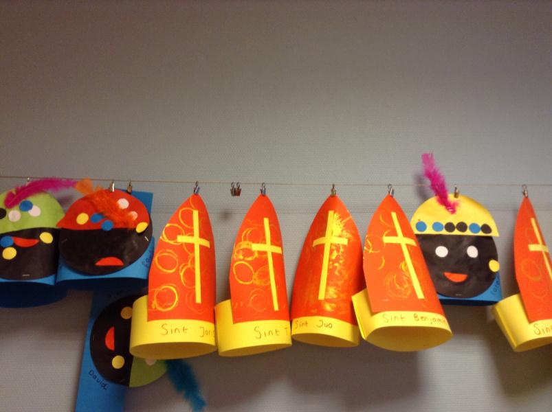 ShezafKO's tweet photo. Morgen verwachten we hooggeëerd bezoek @ShezafKO. Wij zijn er kaar voor! #sinterklaas #piet #feest http://t.co/cWtbcopRxc