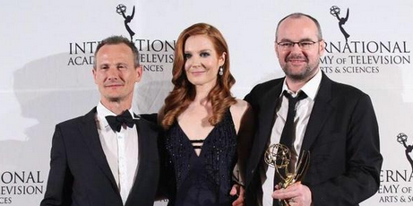 JustineRyst's tweet photo. Félicitations @ShineFrance @Noramelhli : #Tunnel récompensé aux @iemmys prix du Meilleur Acteur. #CreationOriginal FR http://t.co/dx8EN19Nsj