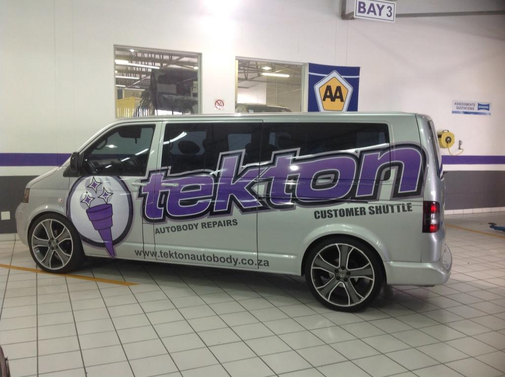 tektonabr's tweet photo. Customer Shuttle http://t.co/sw1mg7ug2g