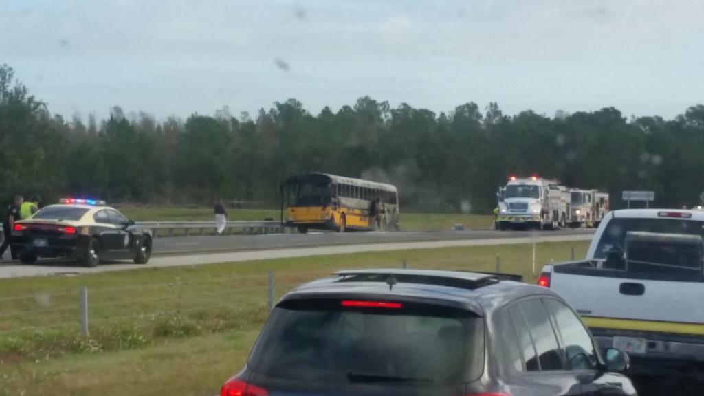 2Wheeltowing's tweet photo. @BN9traffic I4 westbound closed at mile marker 52 traffic is backed up for miles. http://t.co/V5PjlltOXp