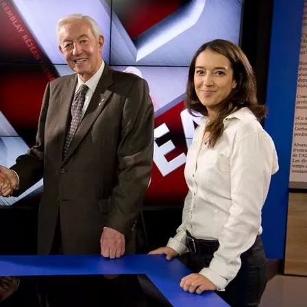 naaudet_11's tweet photo. Quel immense privilège d'avoir pu rencontrer Jean Beliveau. L'homme qui m'a le plus impressionnée dans ma carrière. http://t.co/EFg8E3RBsn