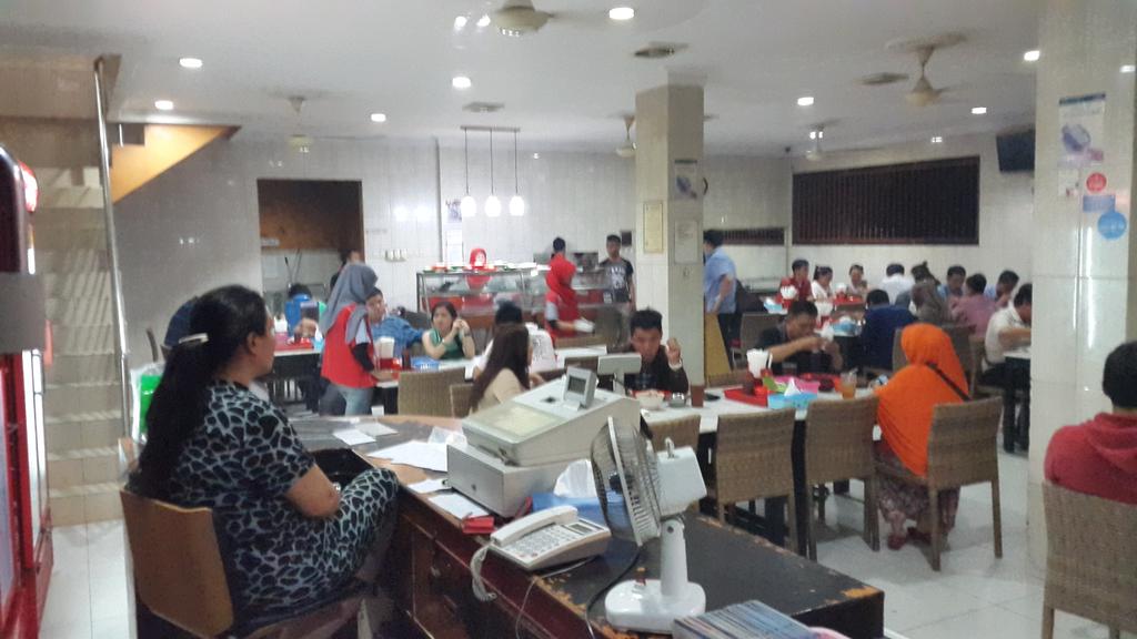 SopkonroK's tweet photo. Alhamdulillah. Rame gaes http://t.co/cXbQJTmXw2