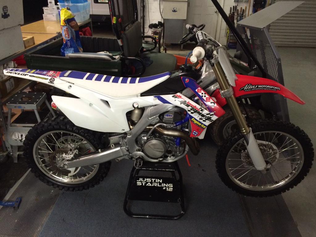FOR SALE. Honda CRF450. Brand new mod motor, brand new KYB Air Fork Suspension, 25 hours on chassis. Like new! RTRT