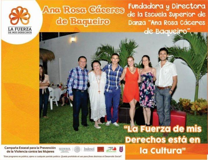 IPN_Campeche's tweet photo. @anarosadanza gracias Mtra. Por pronunciarse en contra de la violencia #lafuerzademisderechos http://t.co/l0CtYf1hva