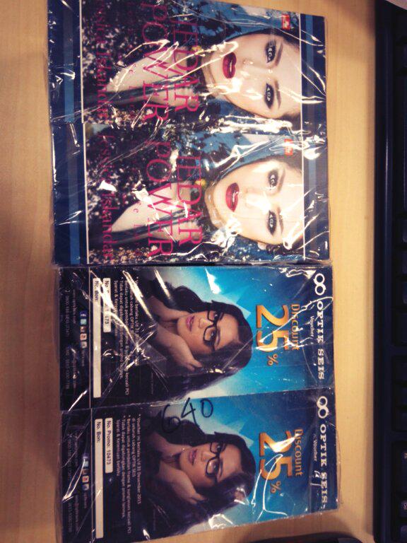 Yang blm PreOrder buku #JEDARPOWER masih ada kesempatan buat kalian.. Dptn voucher dr <a href="/optikseis/">Optik Seis</a> <a href="/jess_iskandar/">Jessica Iskandar</a>