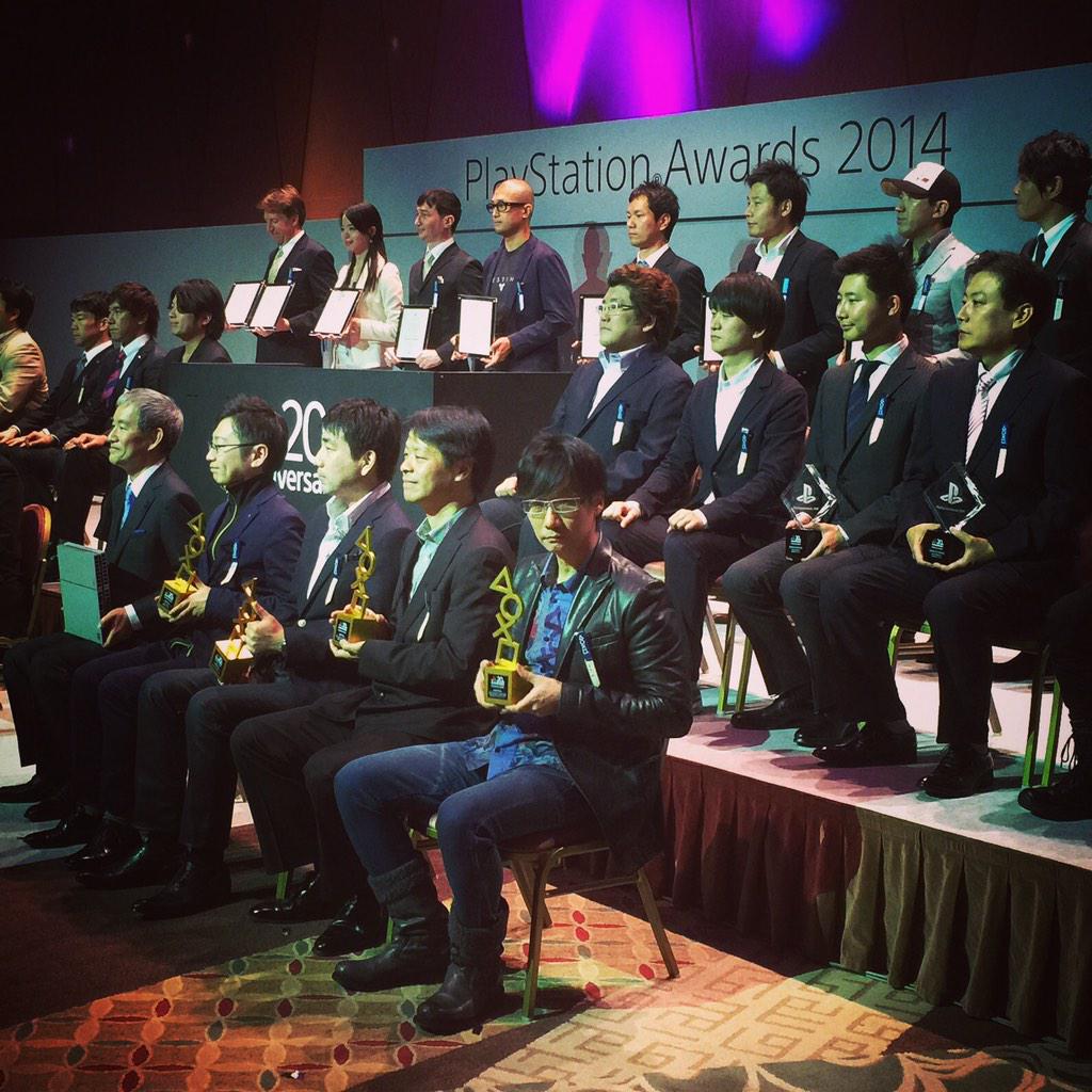 B37FZfVCEAAEO3c.jpg:large