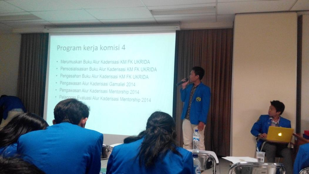 BPMFKUKRIDA's tweet photo. Presentasi oleh Haekal Mahargias dari KOKISI IV @BPMFKUKRIDA http://t.co/88he3ARFjp