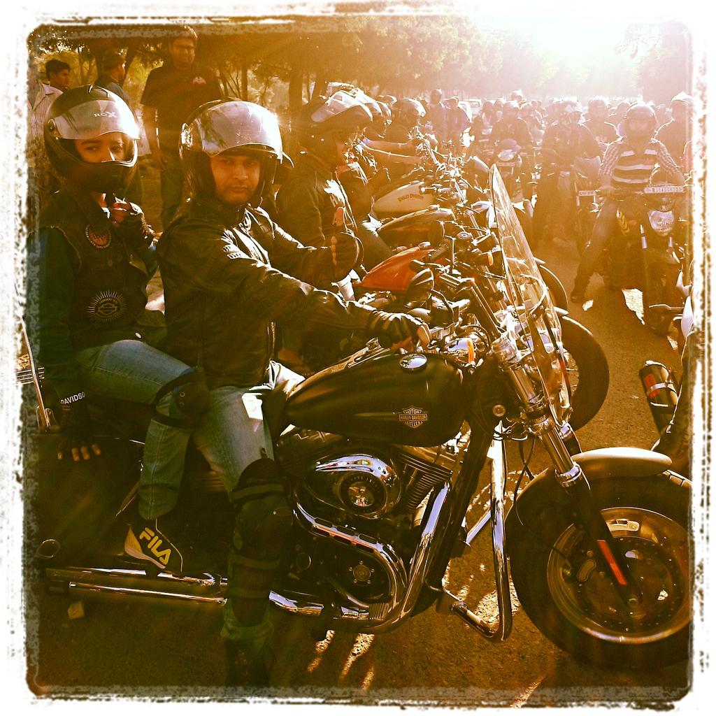 jeansamdenis's tweet photo. RT @DPramit: We pledge to ride n support HIV suffers.
#CauseRide #AIDSday #HIV+ve #Alwayspositive @harleydavidson http://t.co/y2UMBWxYl6