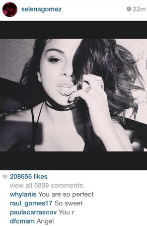 moonlightftjb's tweet photo. a bitch trying to copy a princess like kylie jenner #poorselena
#MTVStars Justin Bieber http://t.co/xCqvcbAve8