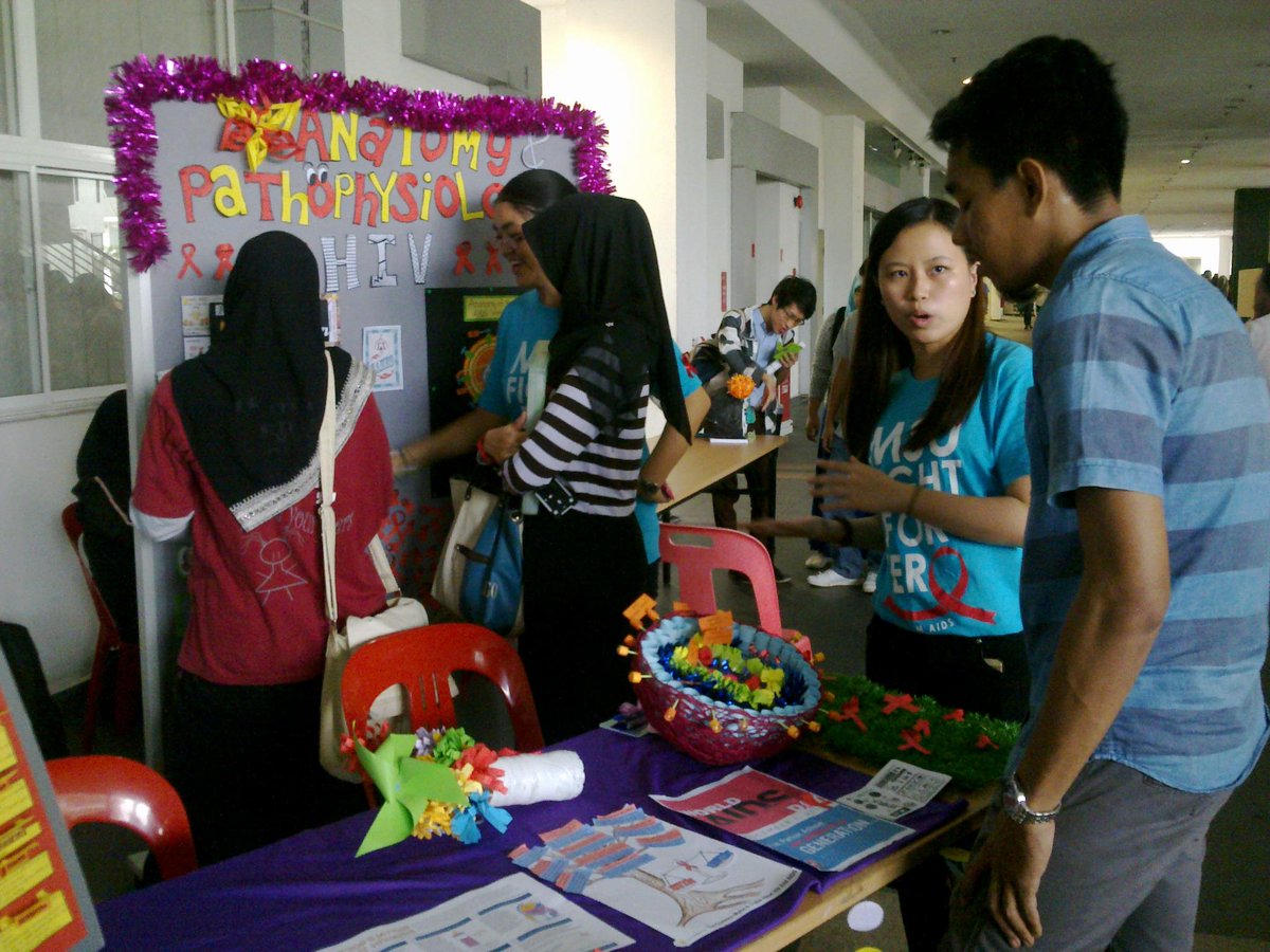 shezryna's tweet photo. Done with #HIVAIDSAwarenessWeek. Next up, Test 1 and Non Communicable Disease event! Sekarang, rehat dulu. http://t.co/EWP6VBWRBt