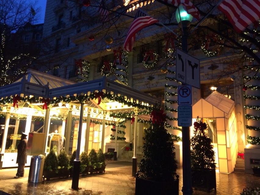 FedInsider's tweet image. It&apos;s beginning to look a lot like... Complimentary training on #CloudForGov. Join us this AM! eventbrite.com/e/the-watchful…