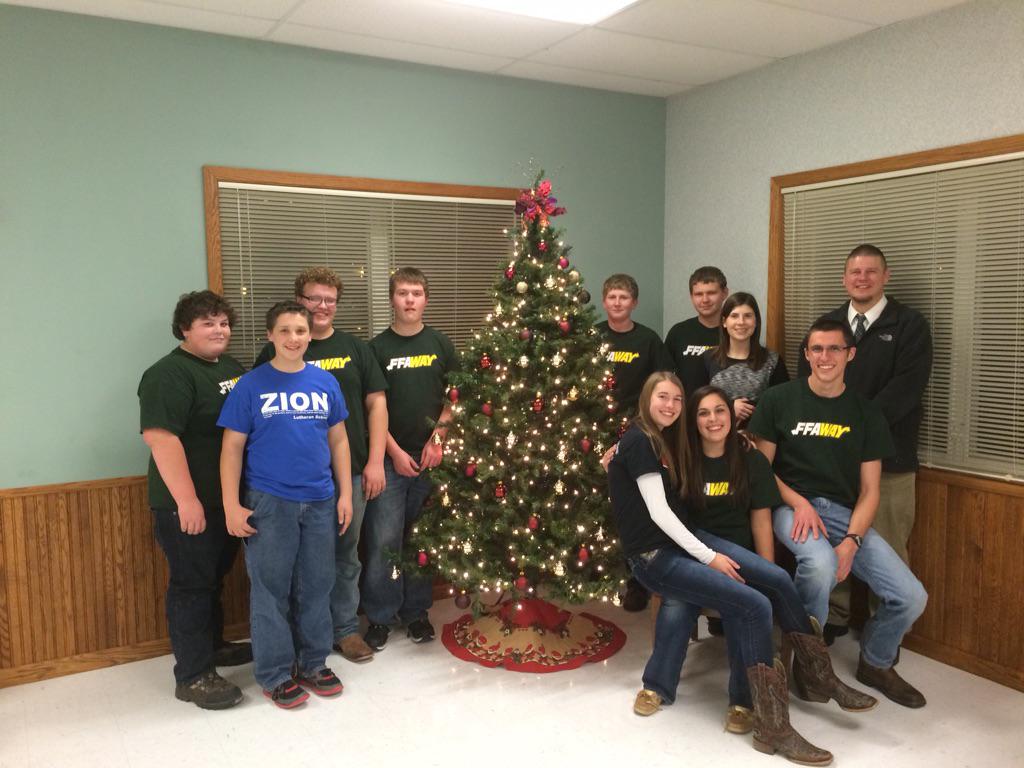 WM_FFA's tweet photo. Thank you to all the members who helped serve at the senior dinner! http://t.co/G900R7KLlf