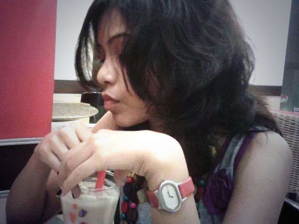 bids_90's tweet image. Lil attitude makes u different...
#CCD
#SuddenClick
#MessyHair