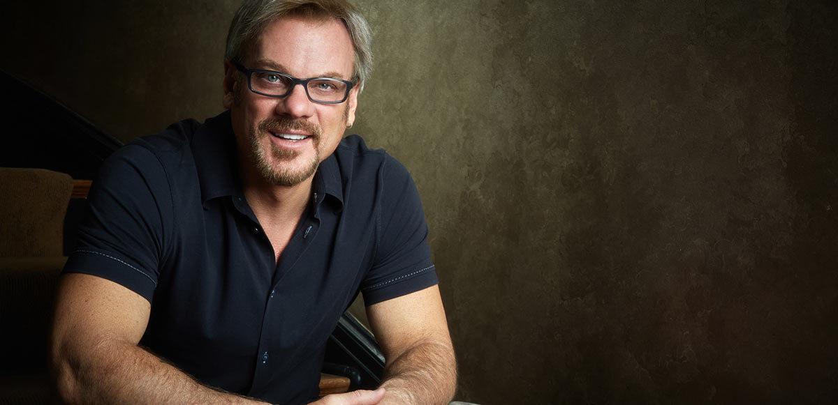 BrettNTash's tweet photo. “@paysbig: Welcome to Milwaukee, @PhilVassar! Looking forward to your two #NLTshows tonight and tomorrow! http://t.co/7I0p1nUpVt” ❤️#PHILV 🎹